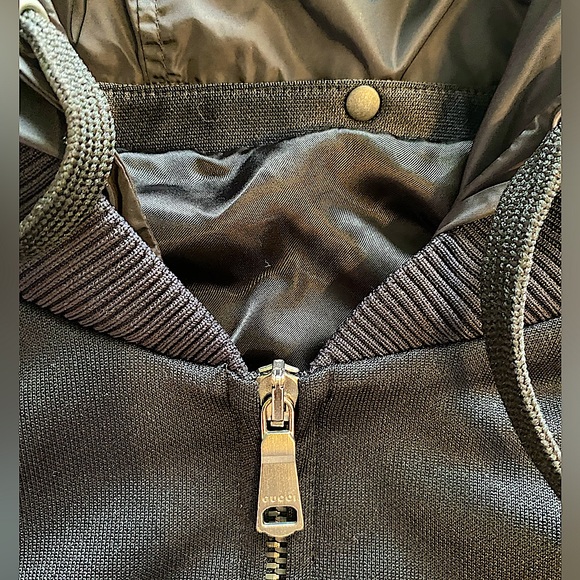 GUCCI Black Classic Web Striped Jersey
Technical Bomber Jacket SZ M - Picture 4 of 7